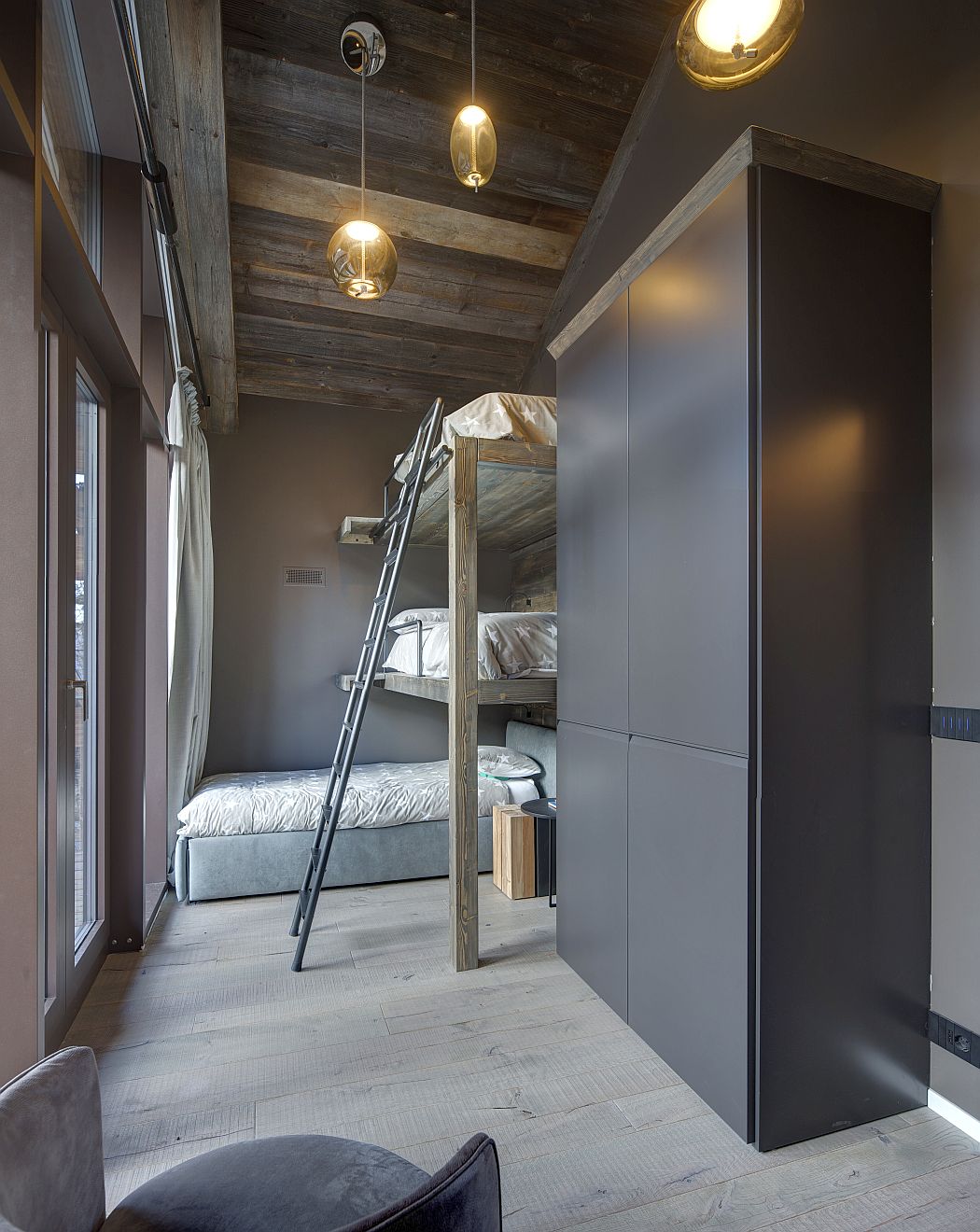 Andromeda / Moontain House by Gruppo Building