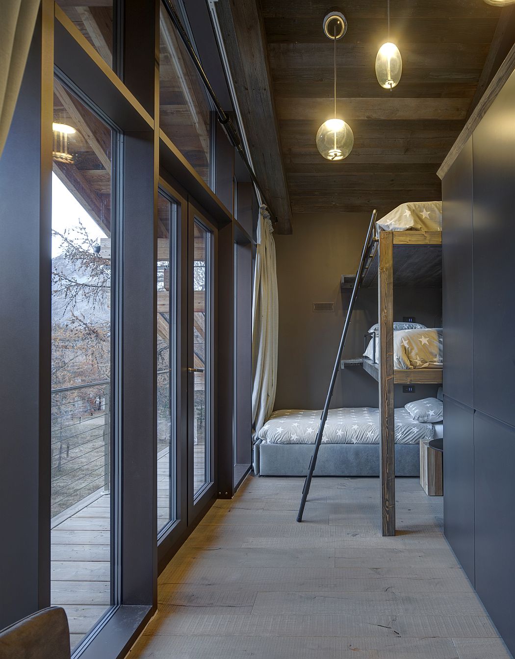 Andromeda / Moontain House by Gruppo Building