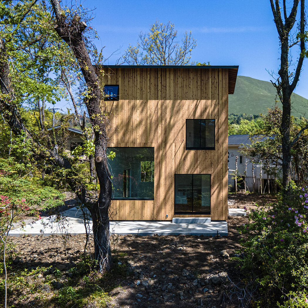 I House in Izu-kogen by Florian Busch Architects - 1