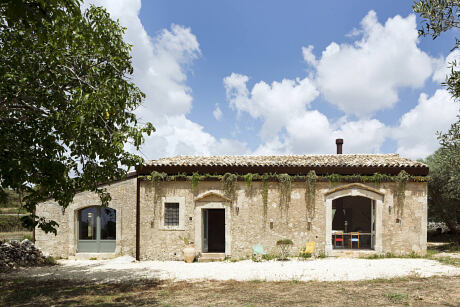 Casa Farfaglia by Studio Gum - 1