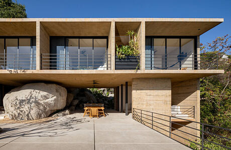 Casa Piedra Acapulco by Taller Gabriela Carrillo