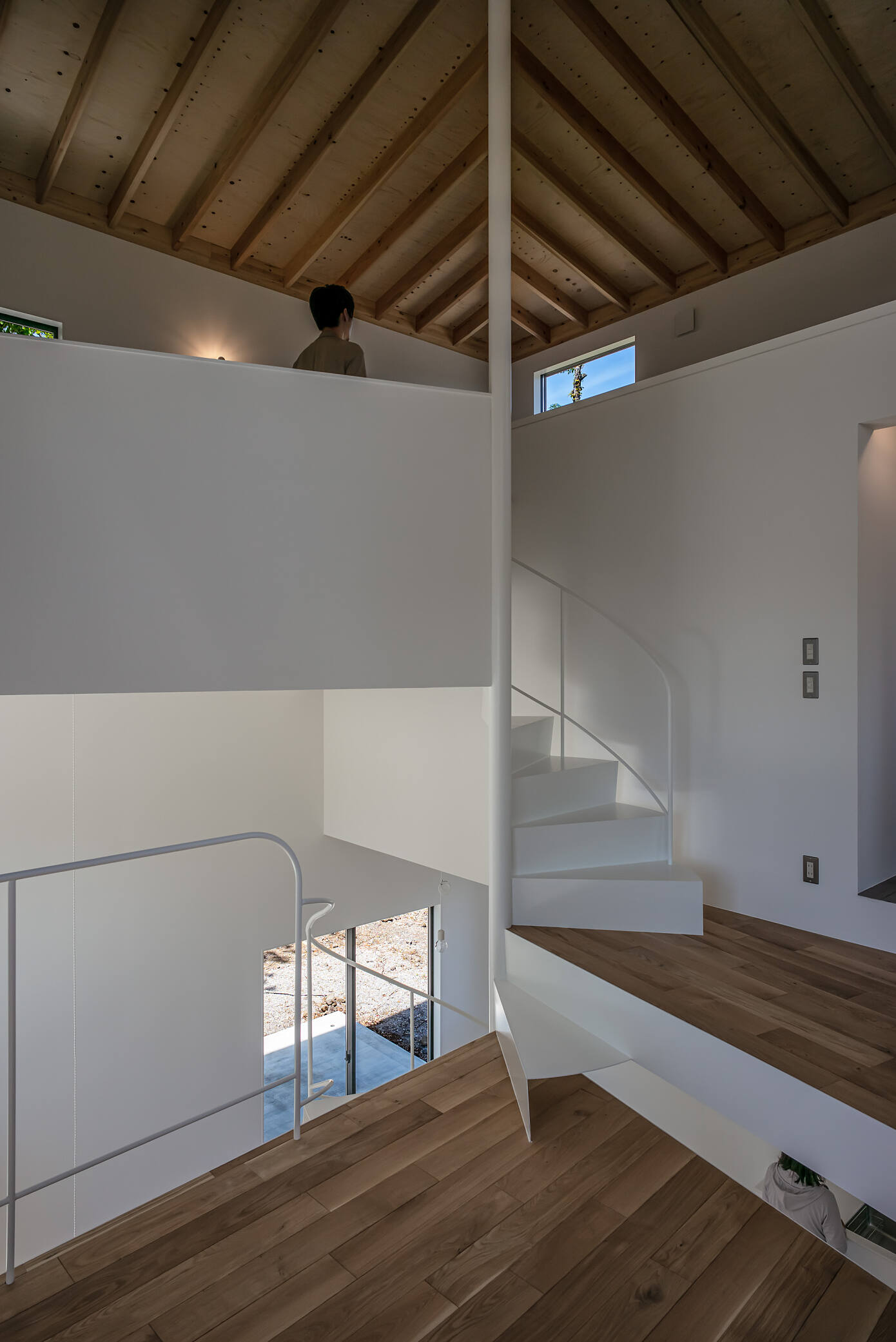 I House in Izu-kogen by Florian Busch Architects