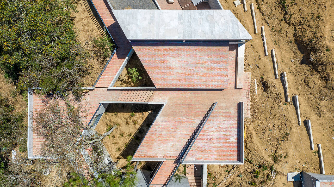 Silkworm Sanctuary by Lamz Arquitectura