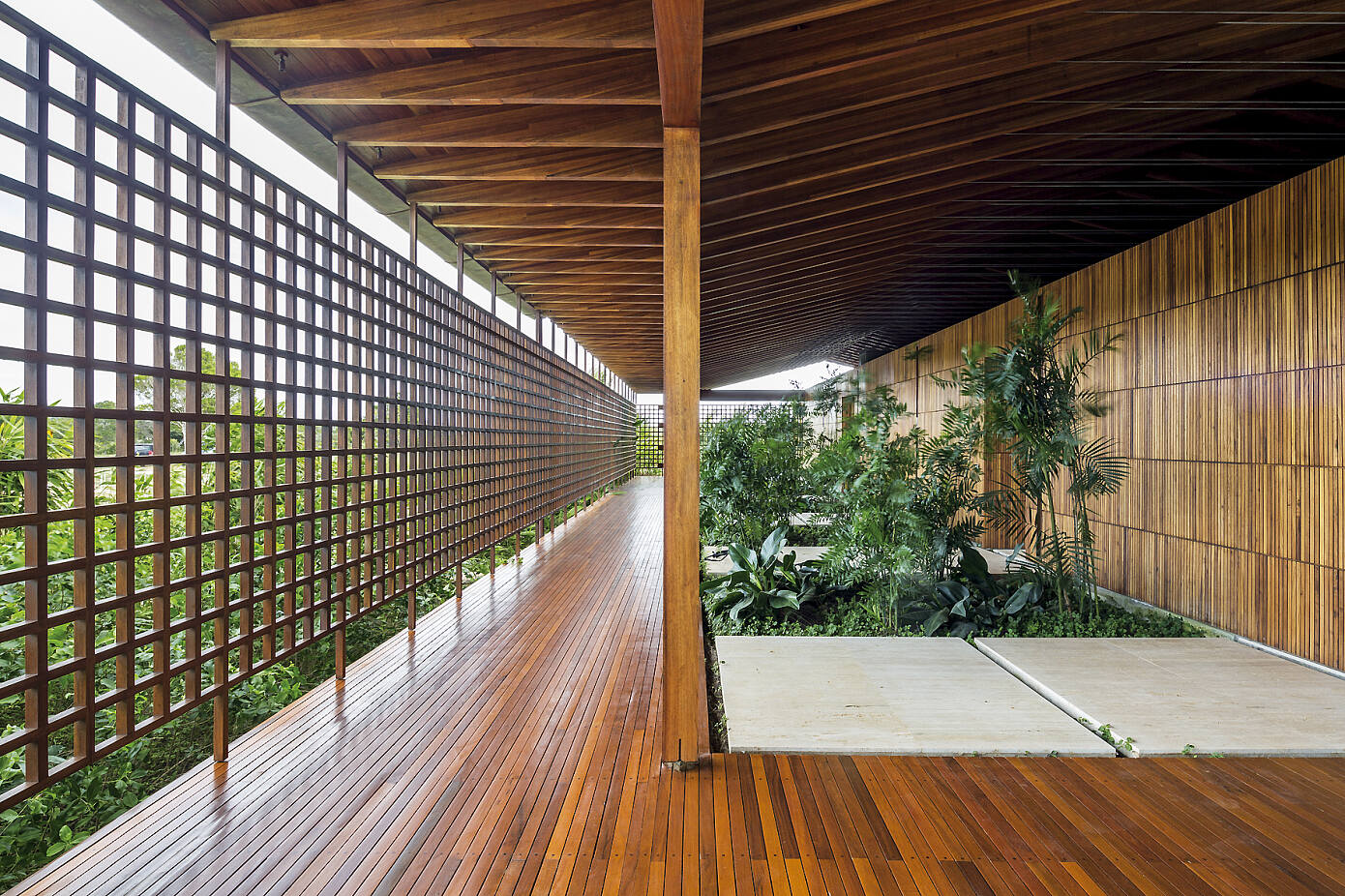 JCA House by Bernardes Arquitetura