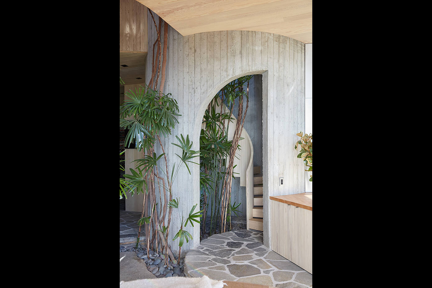 Carbon Beach House by Kovac Design Studio