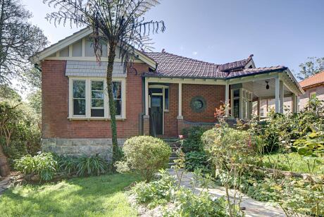 Lindfield House by Polly Harbison Design - 15