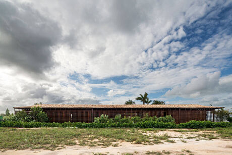 JCA House by Bernardes Arquitetura - 1