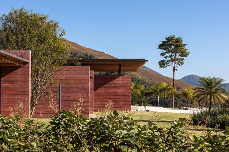 Terra House by Bernardes Arquitetura - 1