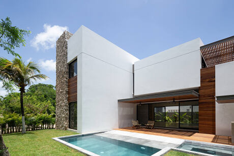 Delfines House by Estudio AM Arquitectos - 1