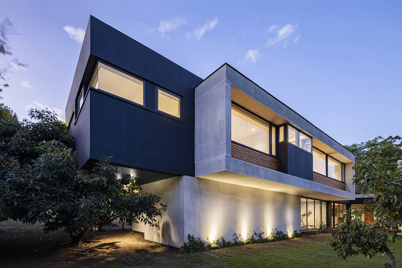 Mezze 2 House by Najas Arquitectos