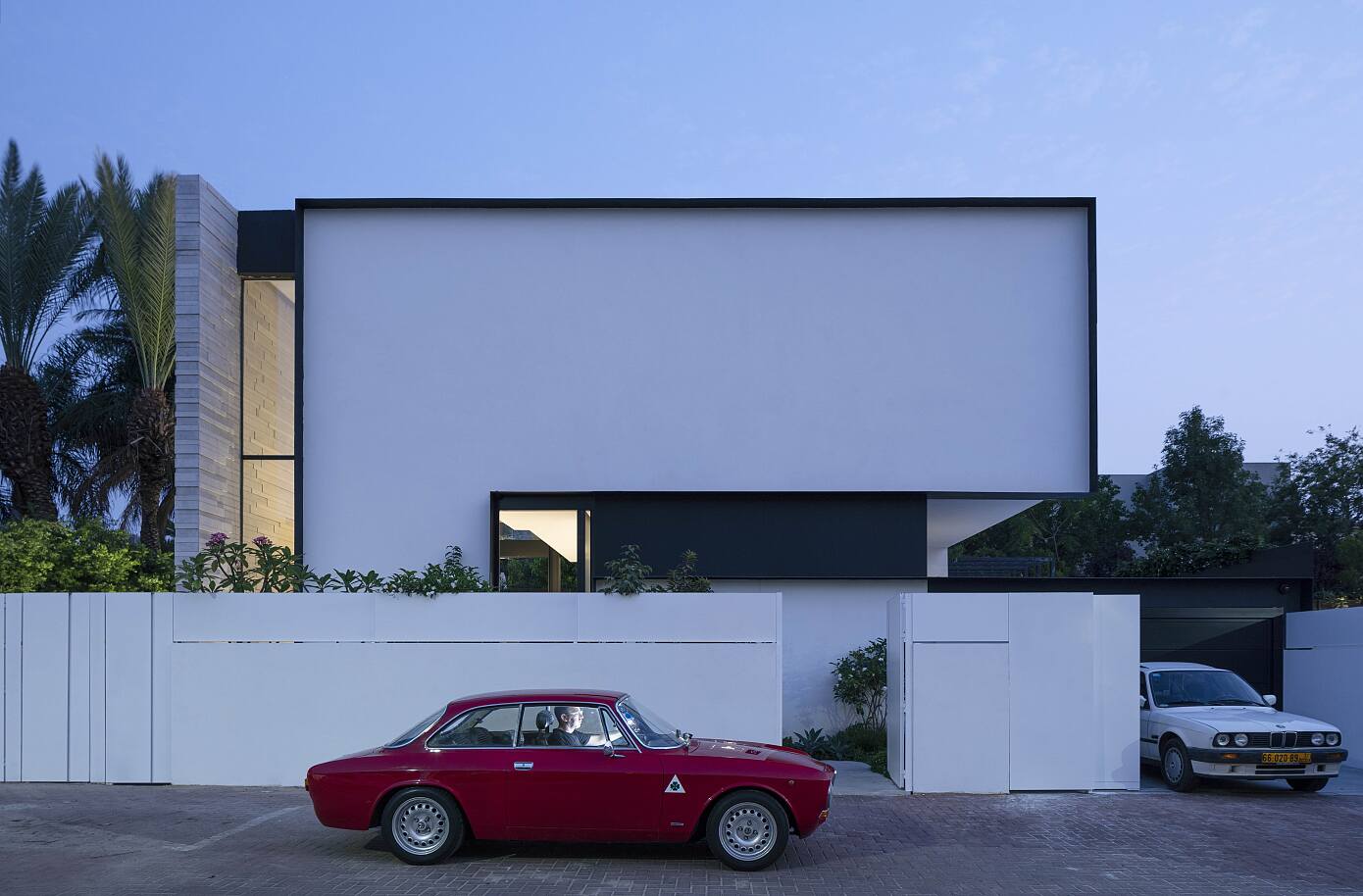 Hod Hasharon 5s by Raz Melamed. Architect