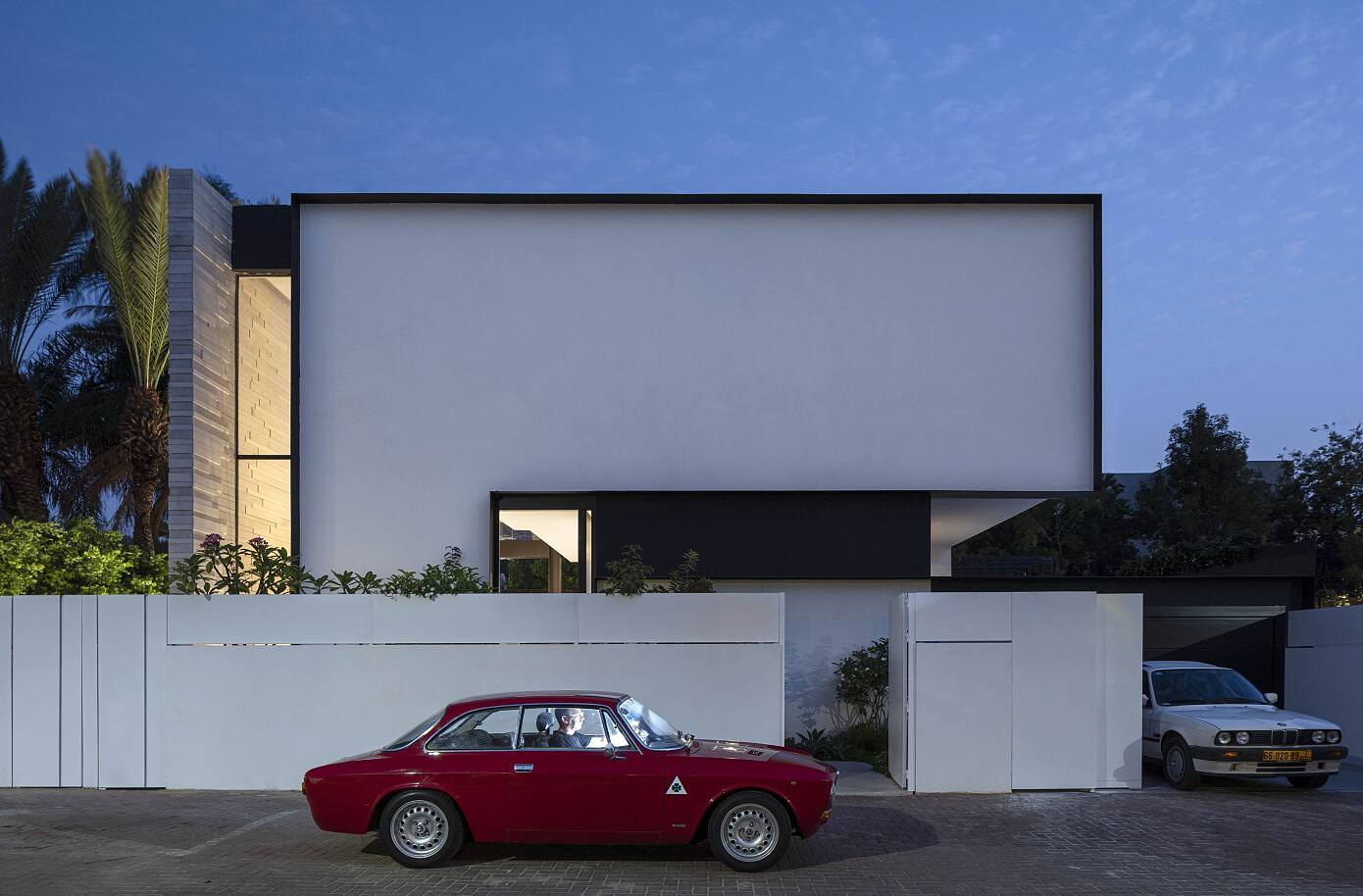 Hod Hasharon 5s by Raz Melamed. Architect