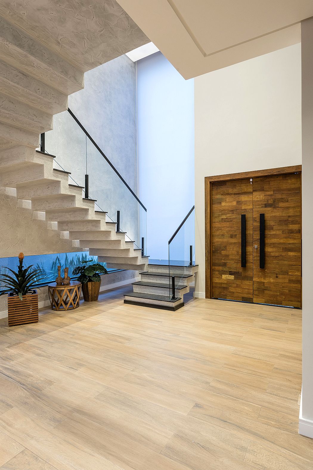 Two-Story House by PB Arquitetura