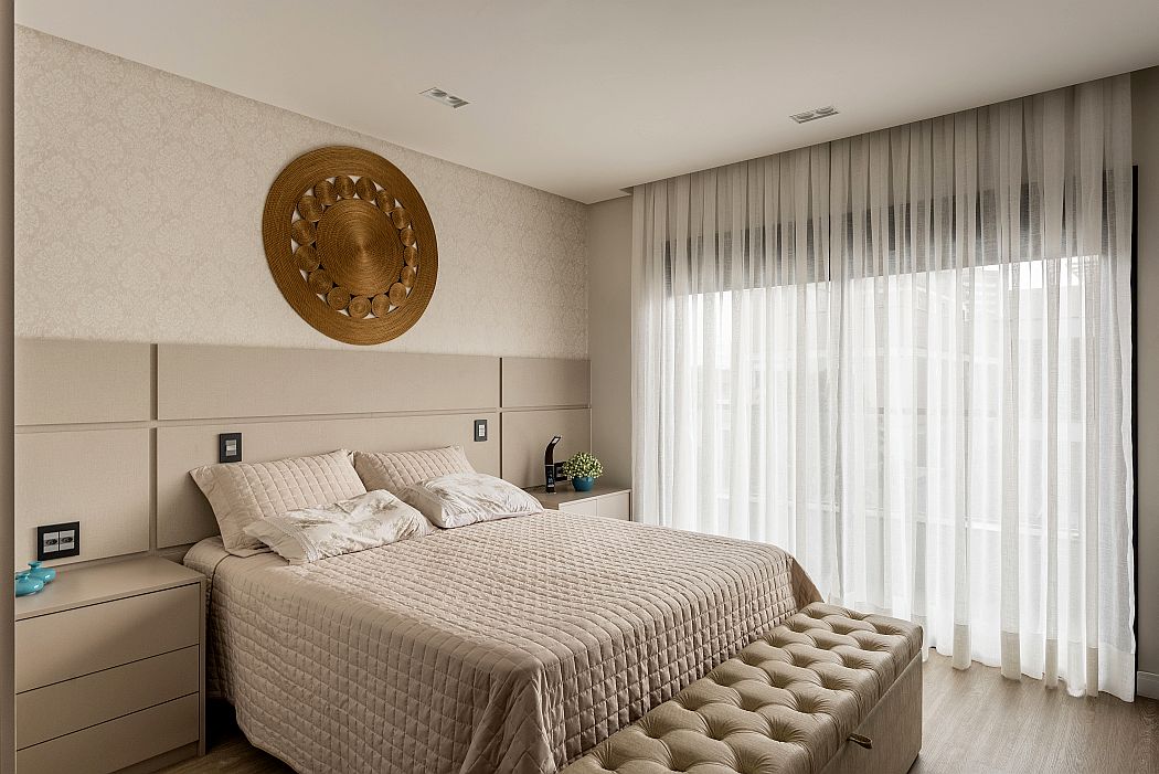 Two-Story House by PB Arquitetura