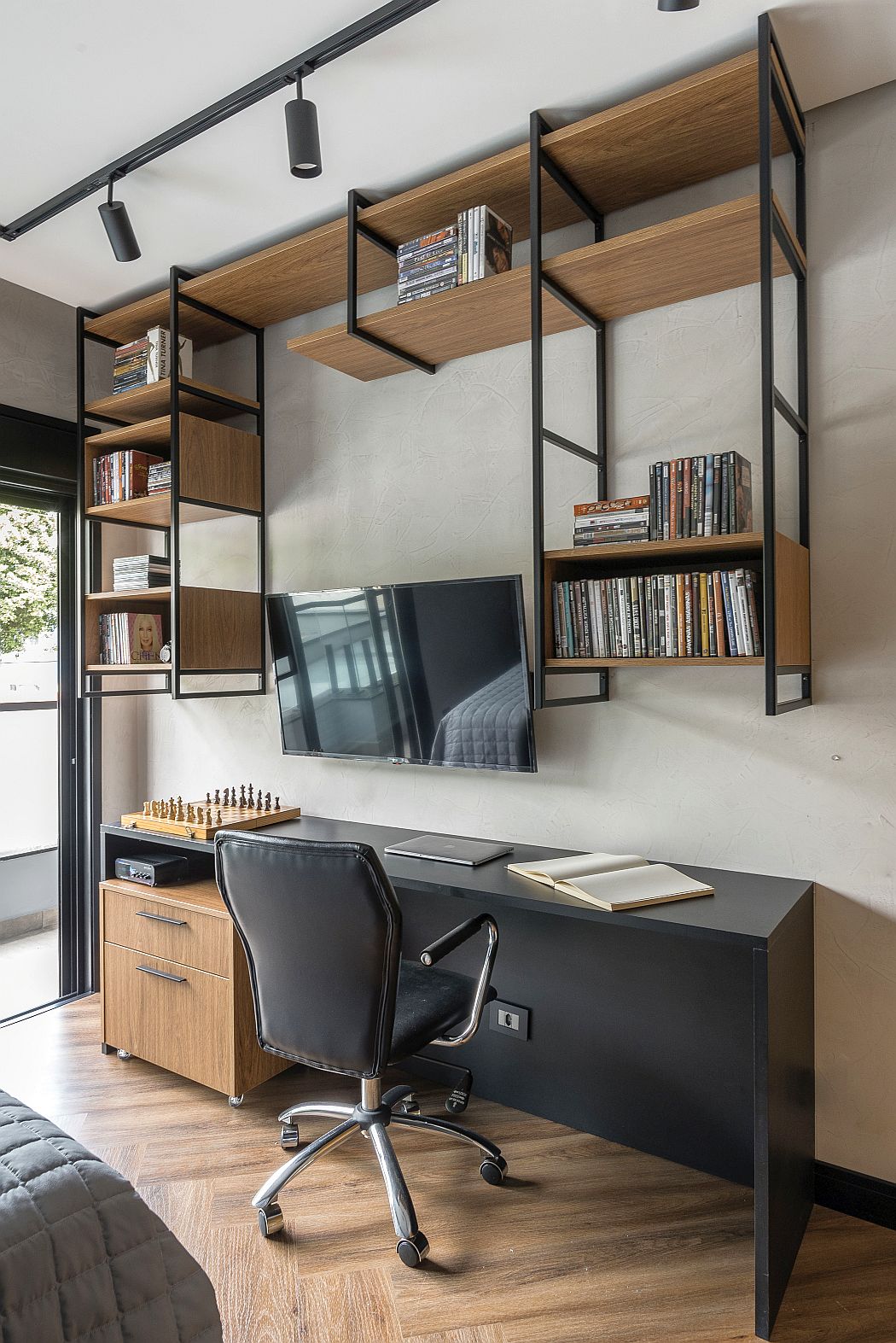 Two-Story House by PB Arquitetura