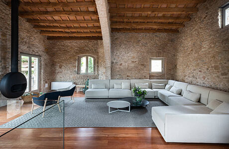 Country House in Girona by Glòria Duran Arquitecte