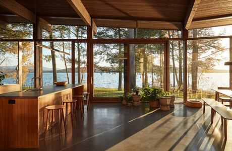 Lake Brome Residence by Atelier Pierre Thibault