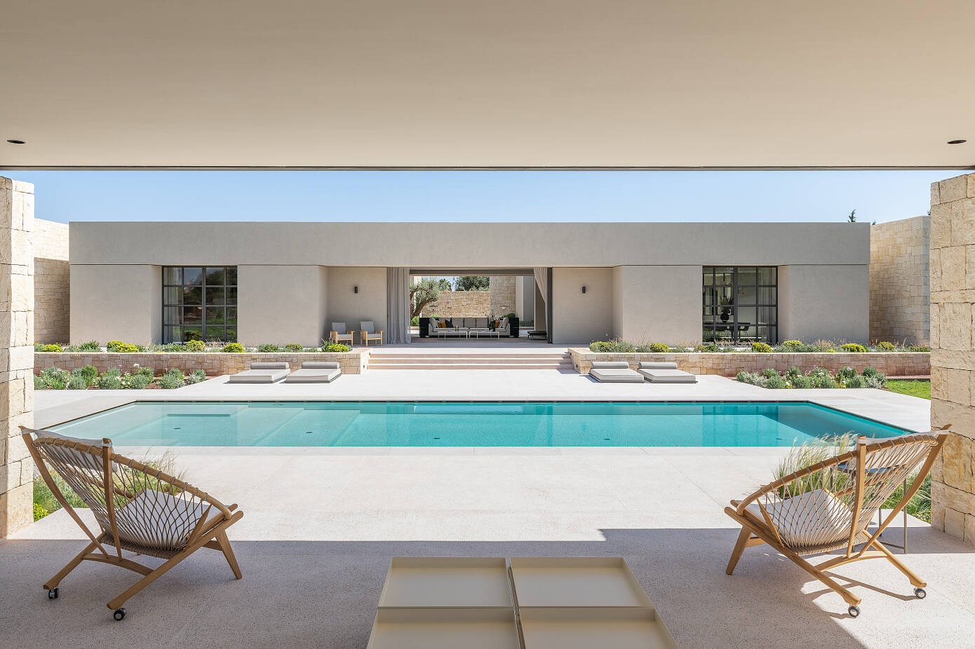 Villa Loha by E-H Atelier d’Architectures