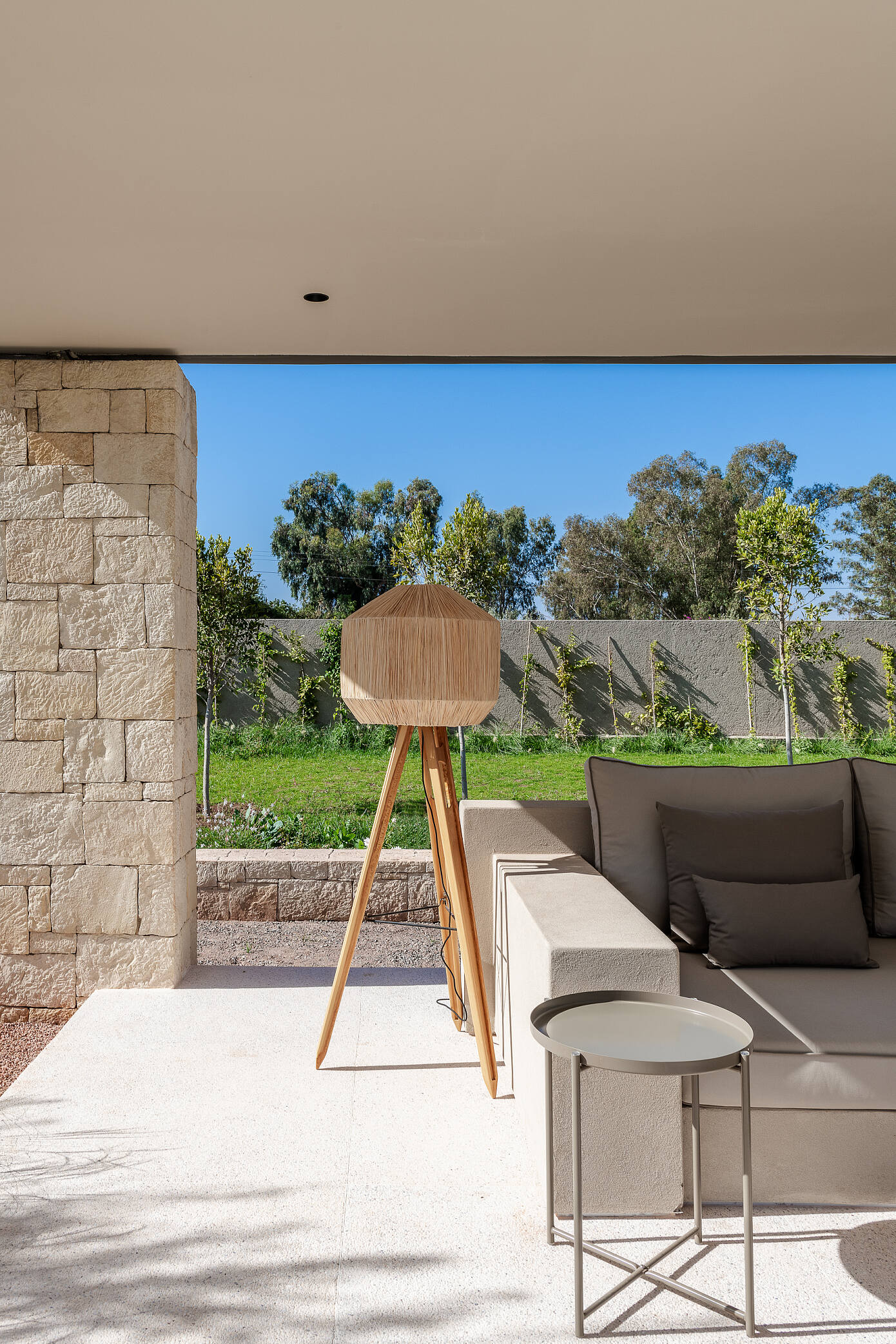 Villa Loha by E-H Atelier d’Architectures