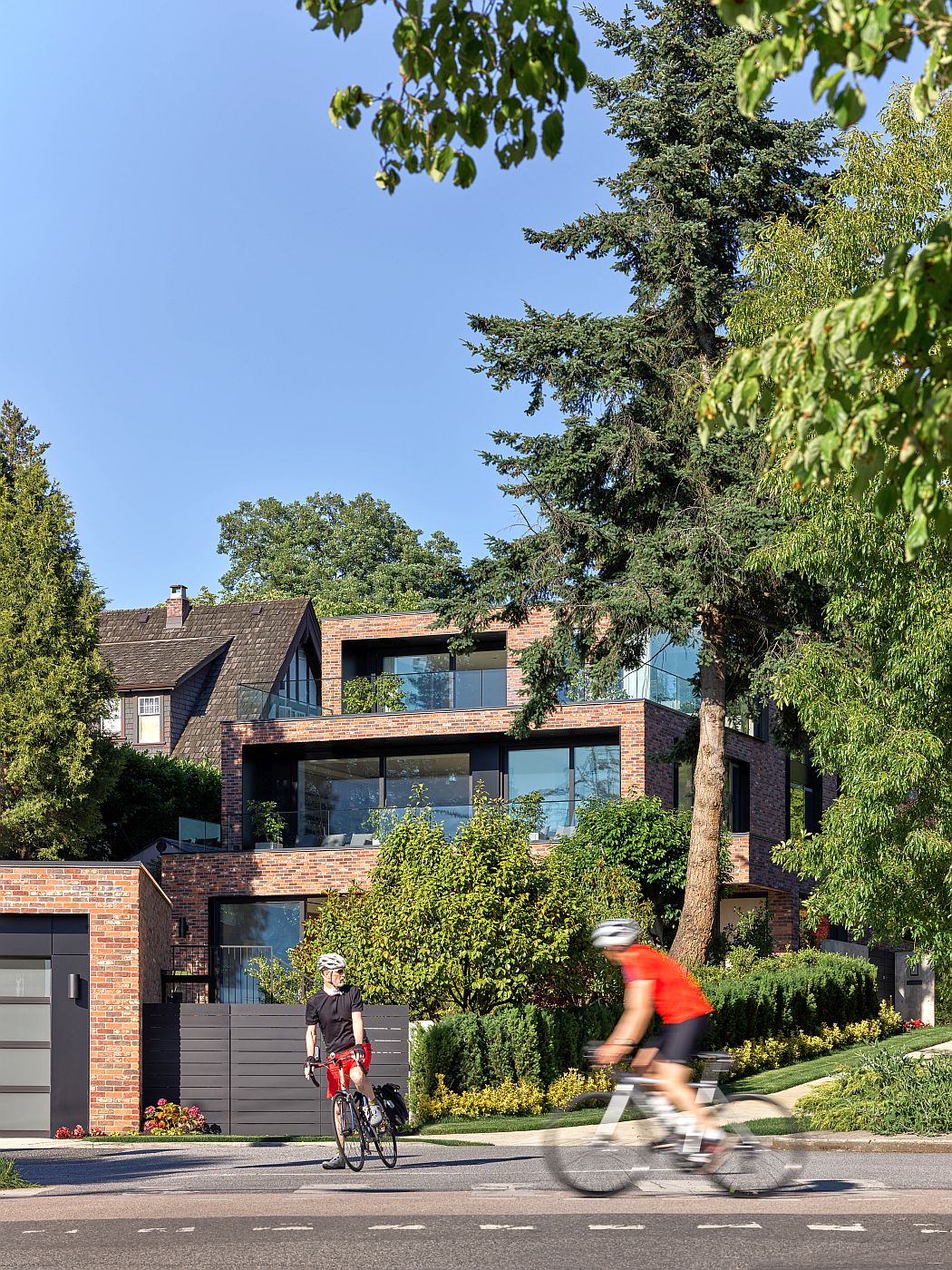 The Nanton Residence by BLA Design Group
