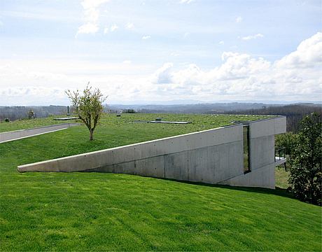 Concrete House by Utopia – Arquitectura e Engenharia - 1