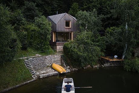 Cottage Inspired by a Ship Cabin by Prodesi/Domesi - 12