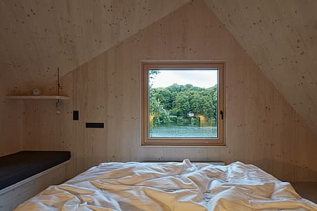 Cottage Inspired by a Ship Cabin by Prodesi/Domesi - 9