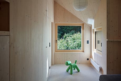 Cottage Inspired by a Ship Cabin by Prodesi/Domesi - 7