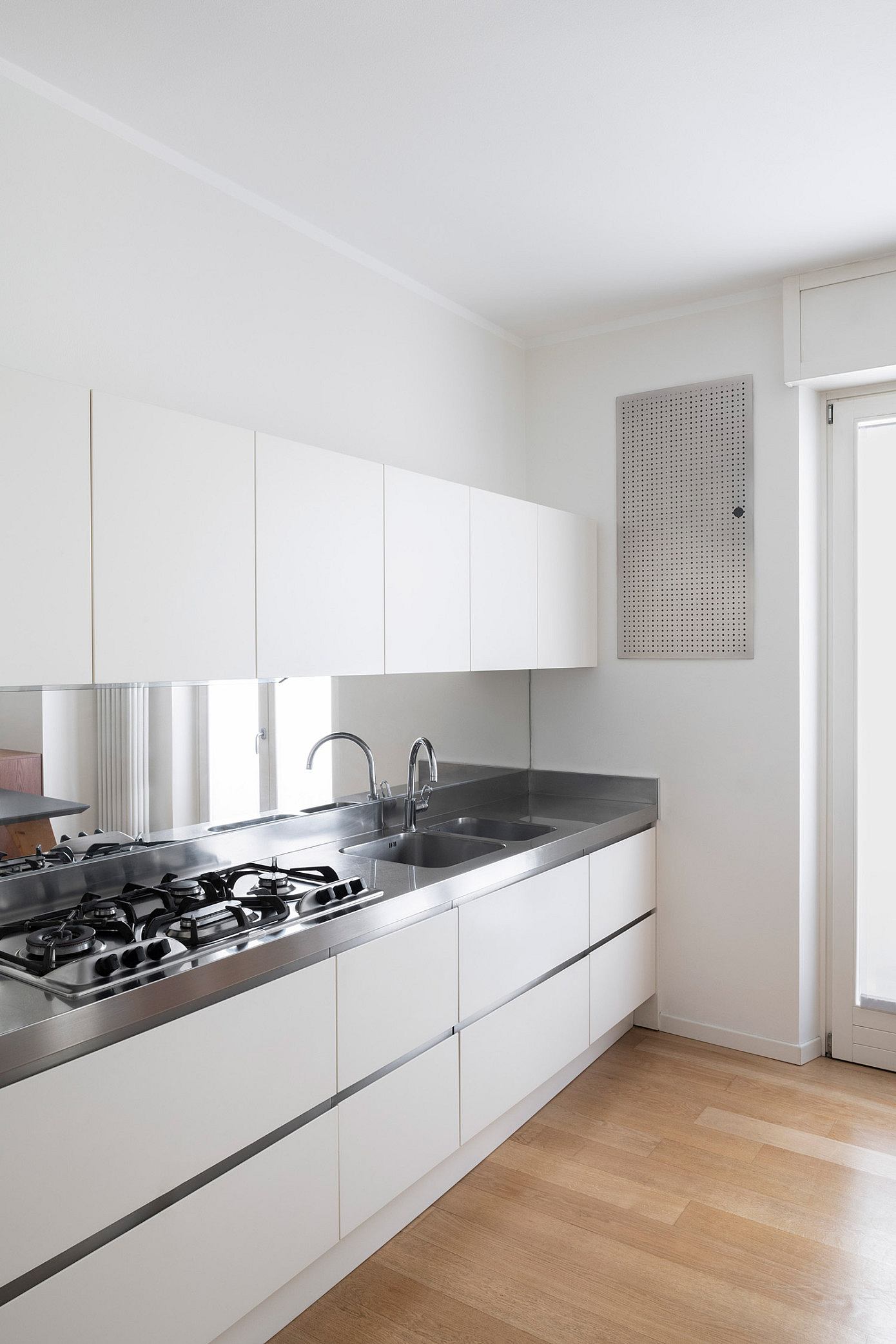 PCN by Plus Ultra Studio