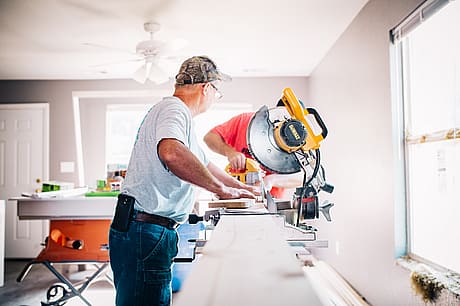 How to Choose a Handyman to Fix Up Your House - 1