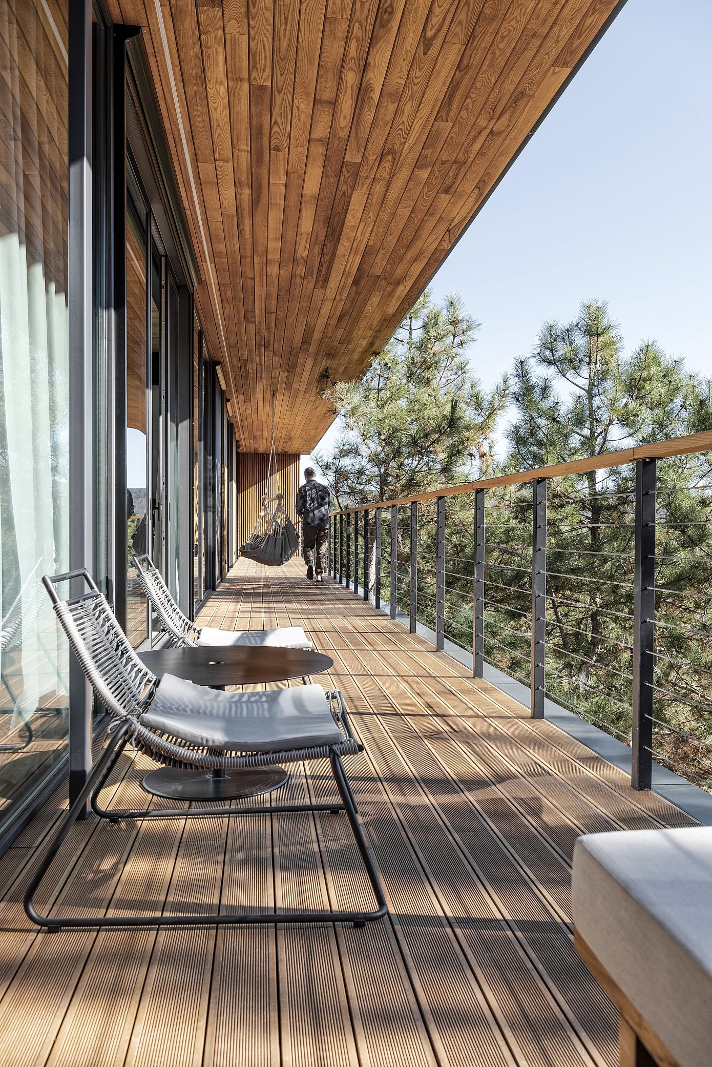 Hillside House by TWO+