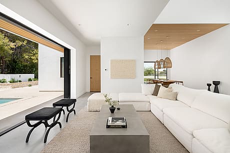 Zara Residence by Joel Contreras Design and Jason Comer - 1