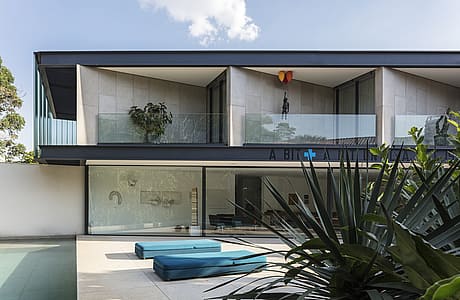 PM House by Bernardes Arquitetura