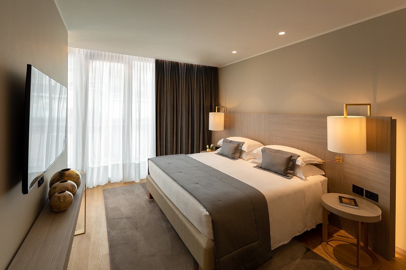 The Duomo Luxury Apartments by Rosa Grand Milano by Andrea Auletta Interiors