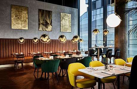 Crowne Plaza Warsaw by Tremend Studio