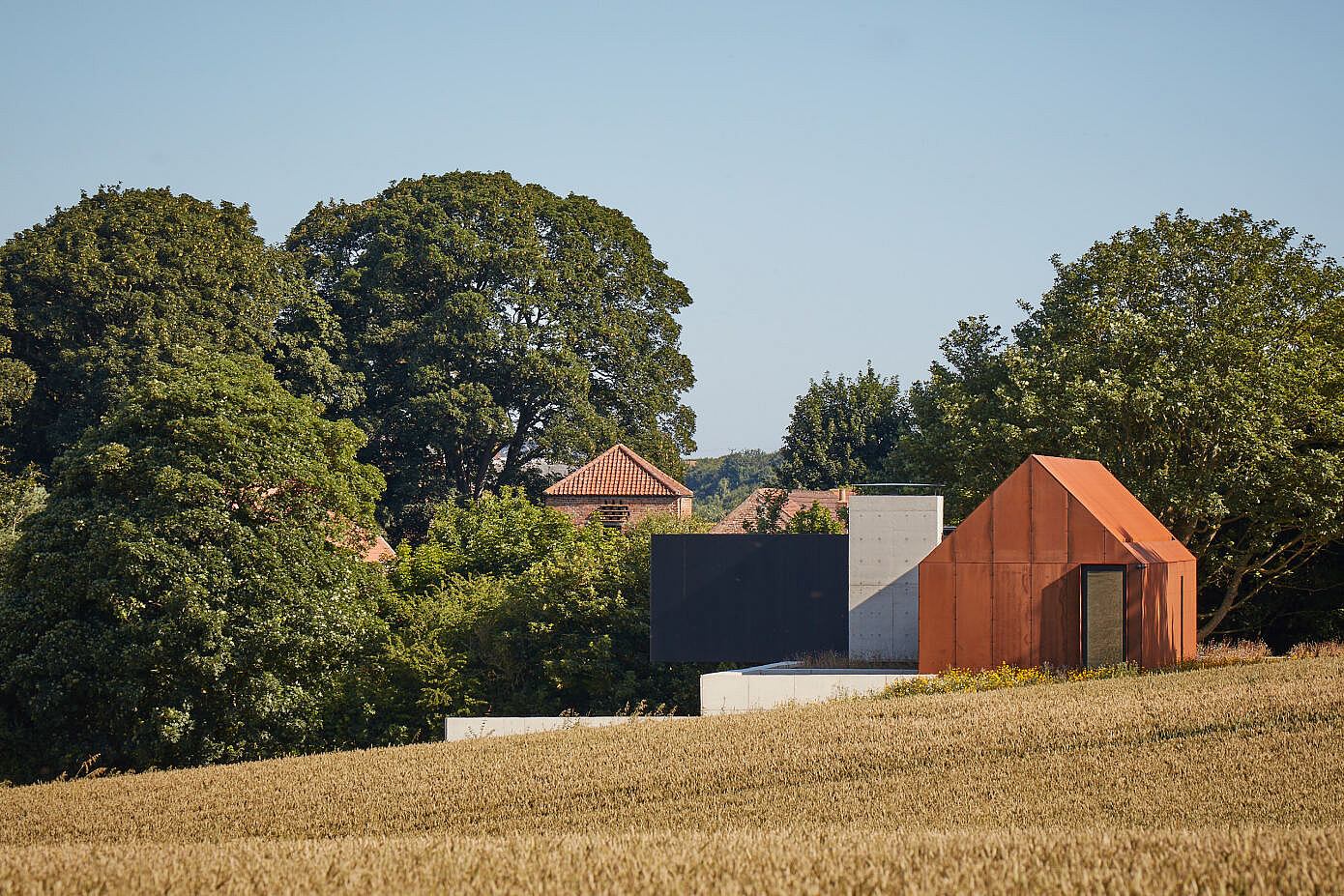 Barrow House by ID Architecture