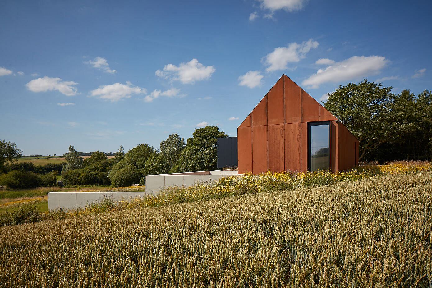 Barrow House by ID Architecture