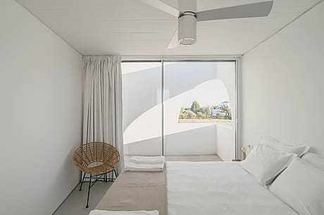 Casa Cabrita Moleiro by Atelier Data - 2