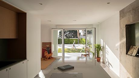 Through the Looking Glass by Crux Arquitectos - 5