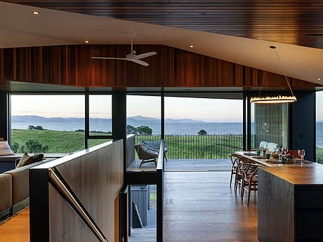 Hill to Horizon by Lloyd Hartley Architects - 4