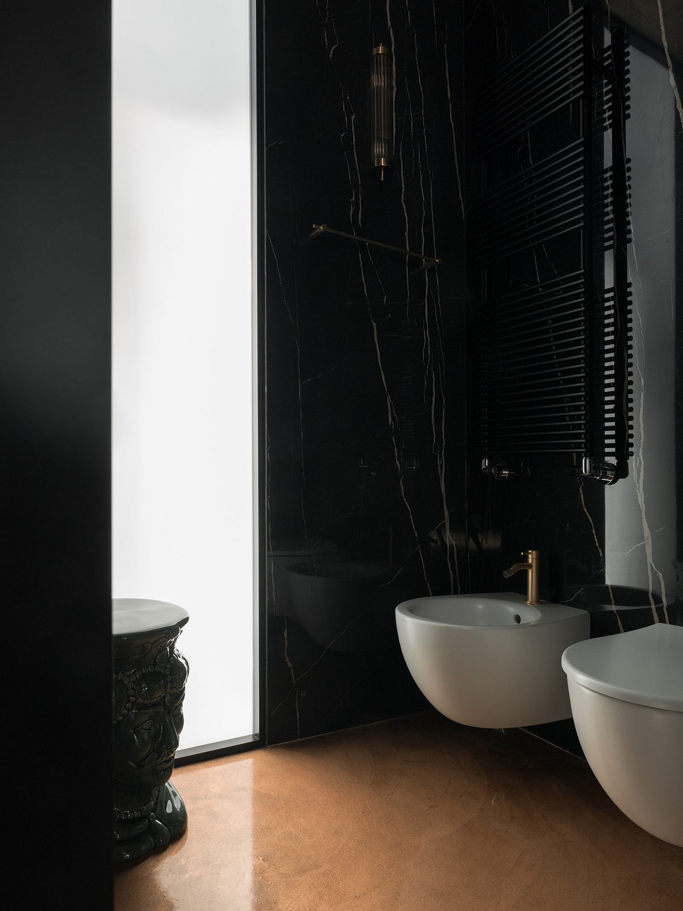 Lush Ocean House by Alessandro Mazzucchi