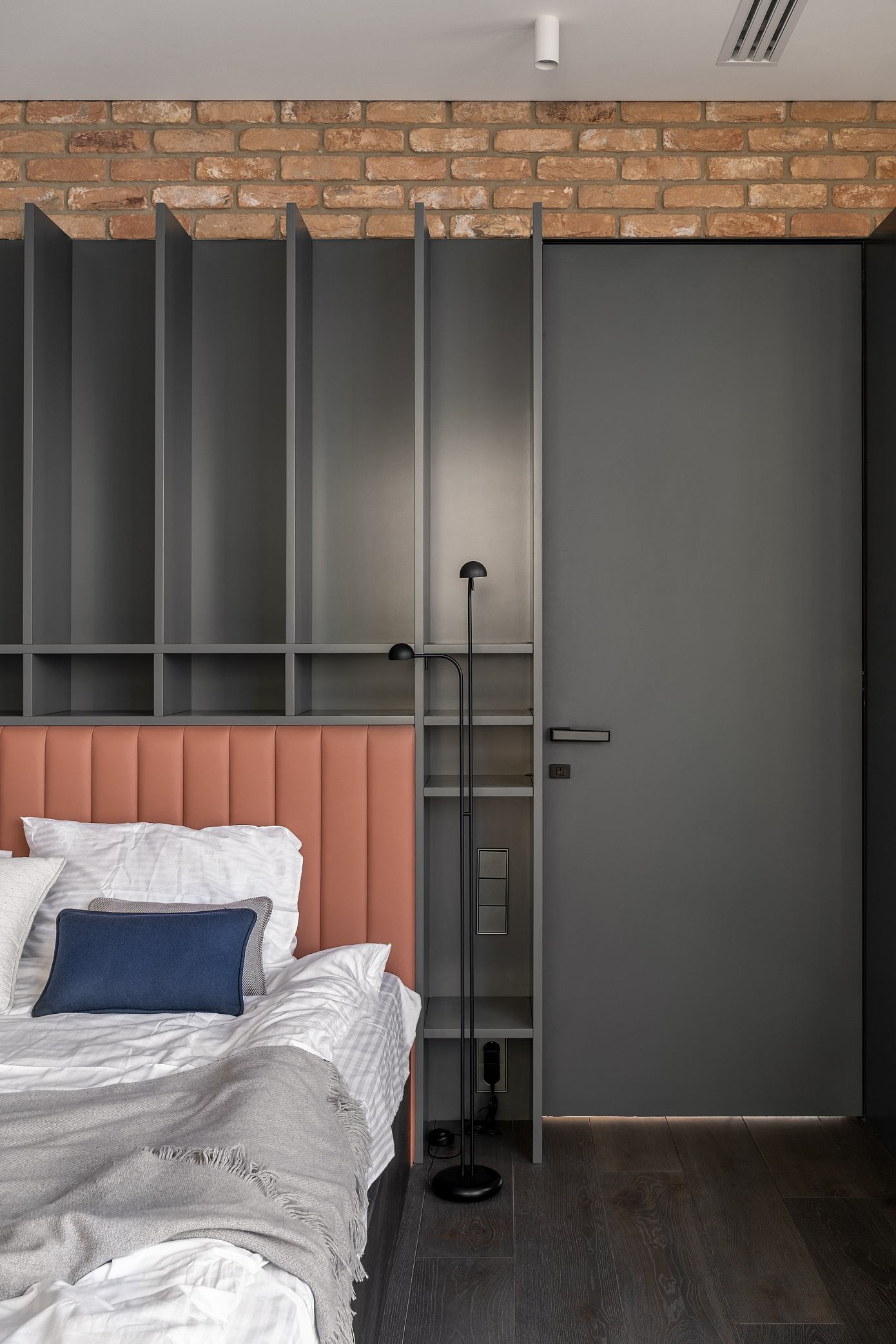 KN-1 by Balbek Bureau