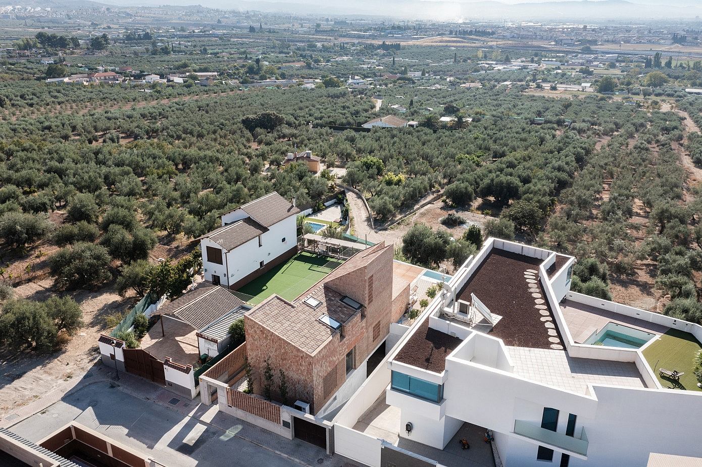 Casa Viva La Vega by Serrano+Baquero