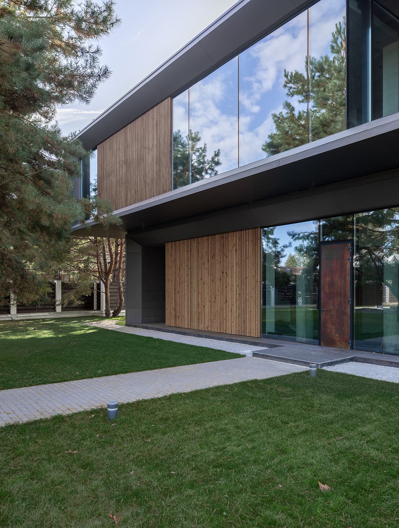 KN-1 by Balbek Bureau