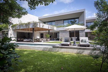 Culiacan House by Ezequiel Farca Studio - 1