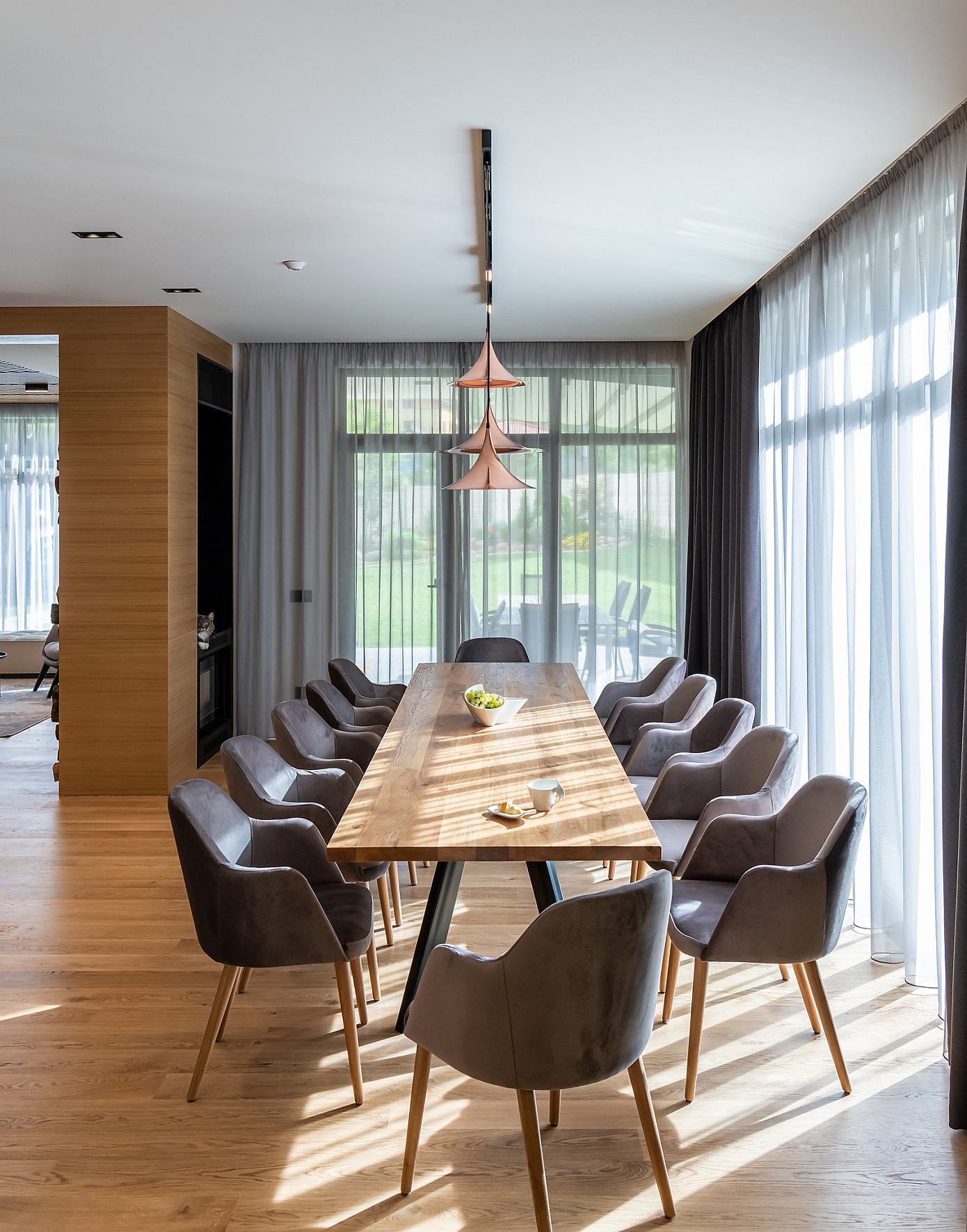 Suburban House by Fimera Design Studio