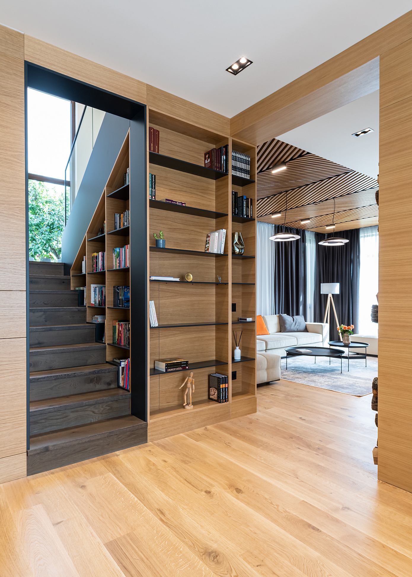 Suburban House by Fimera Design Studio