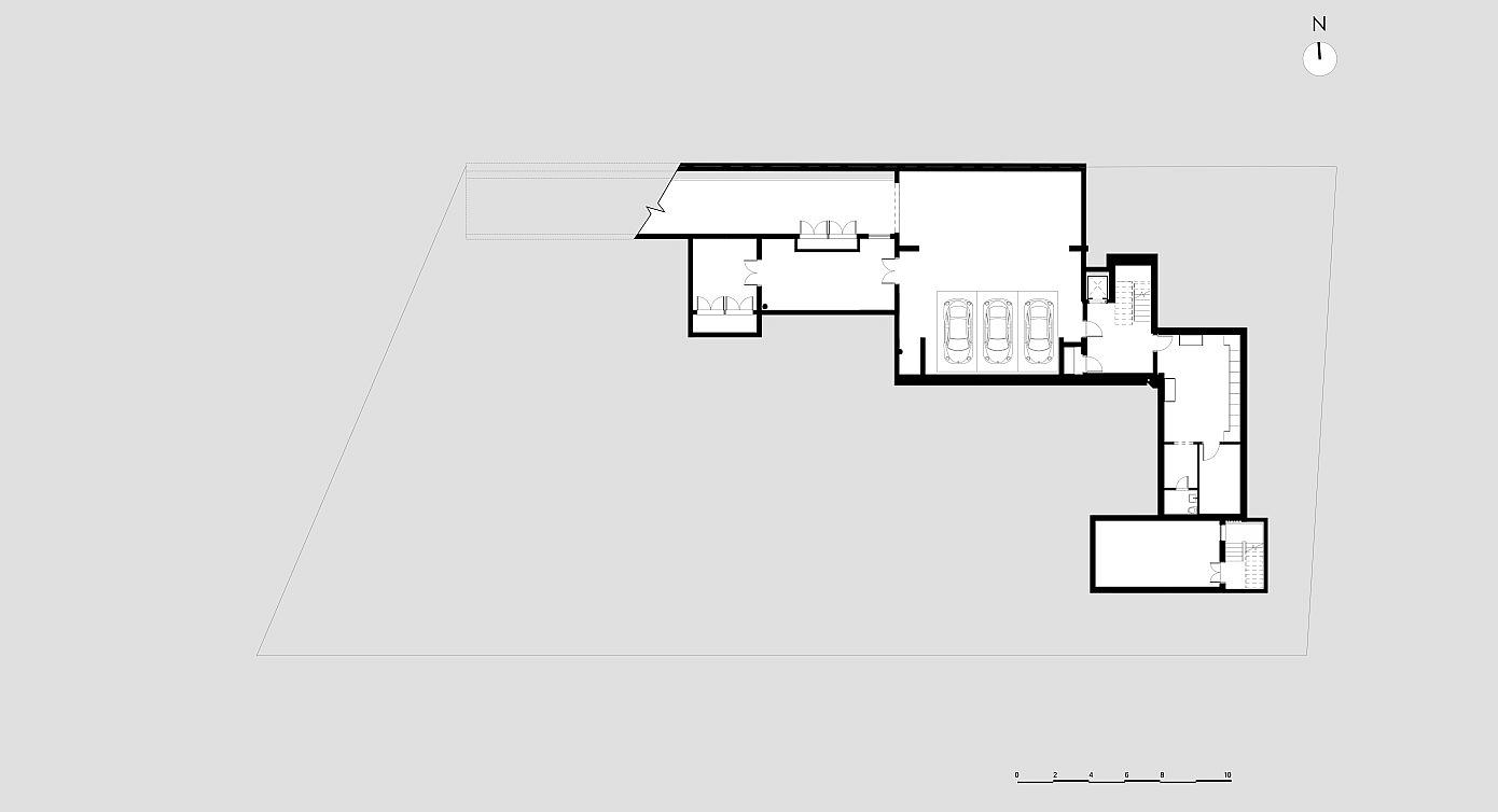Urban Forest Residence by Pieris.Architects