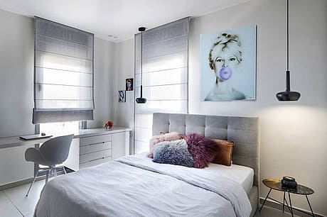 A Fashionable Duplex in an Urban Landscape by Tzvia Kazayoff - 7