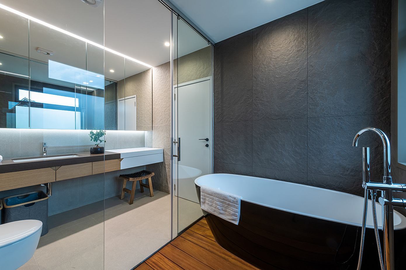 Suburban House by Fimera Design Studio